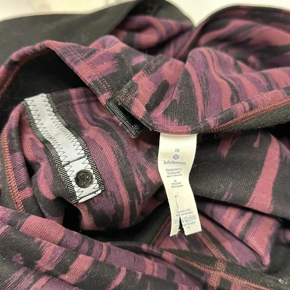 lululemon athletica Purple and Black Scarf